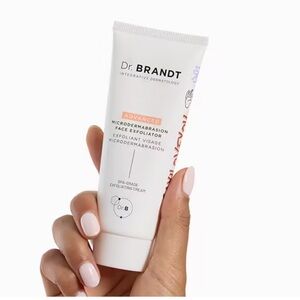 DR. BRANDT SKINCARE Microdermabrasion Face Exfoliator